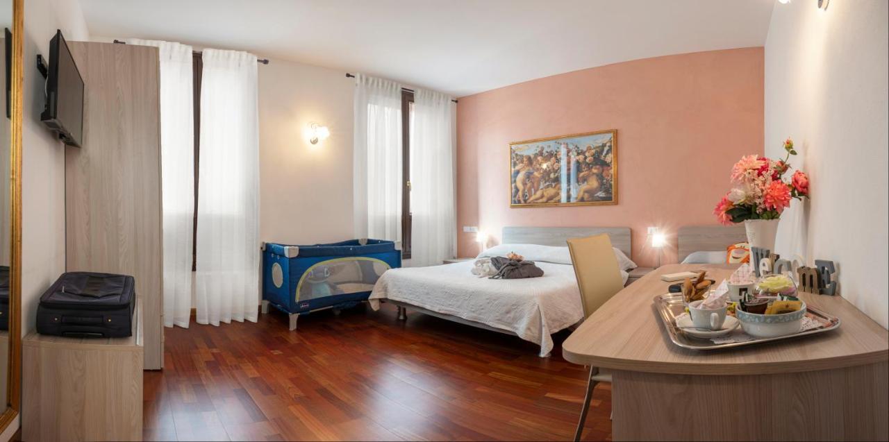 Ca' Degli Specchieri Hotel Venetië Buitenkant foto