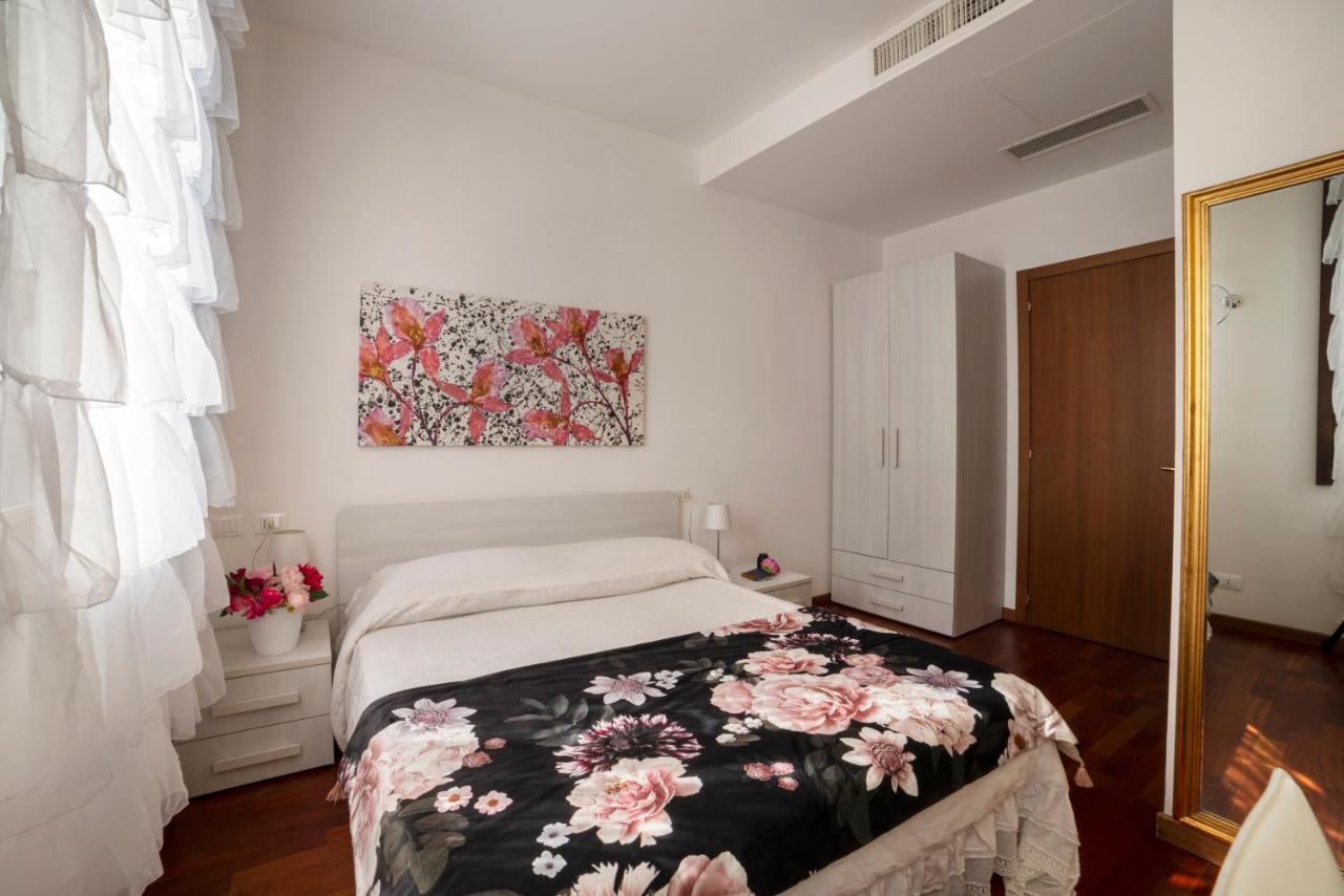 Ca' Degli Specchieri Hotel Venetië Buitenkant foto
