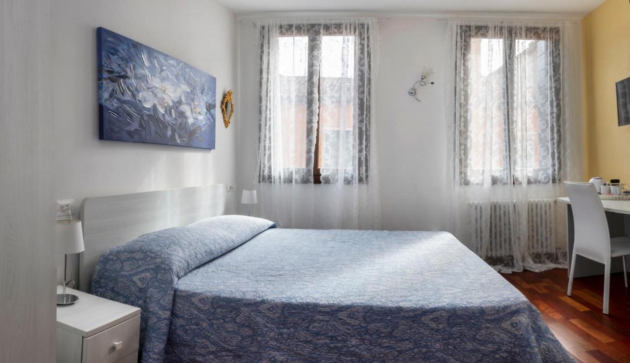 Ca' Degli Specchieri Hotel Venetië Buitenkant foto