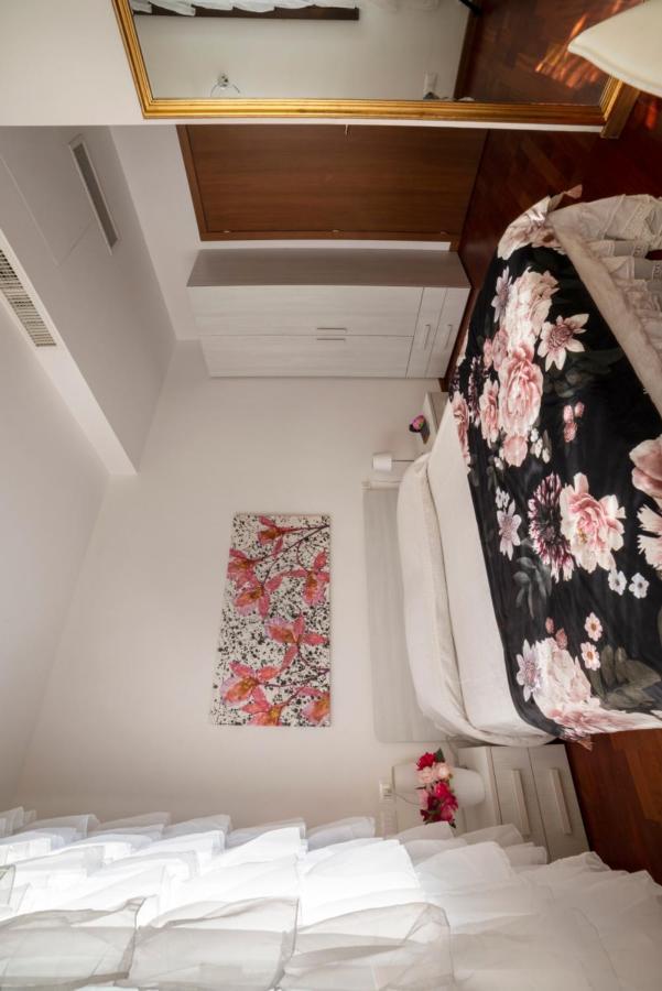Ca' Degli Specchieri Hotel Venetië Buitenkant foto