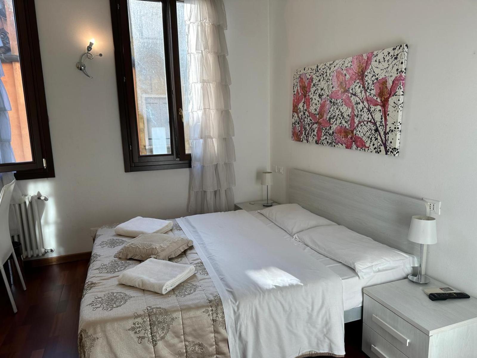 Ca' Degli Specchieri Hotel Venetië Buitenkant foto